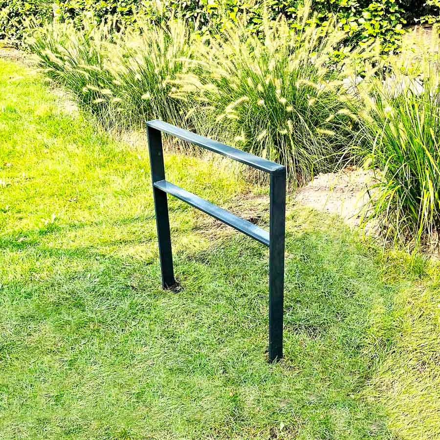 Fahrradständer im Garten